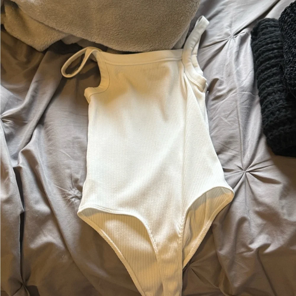 American Eagle Outfitters Cream Bodysuit One Piece - Picture 3 of 3